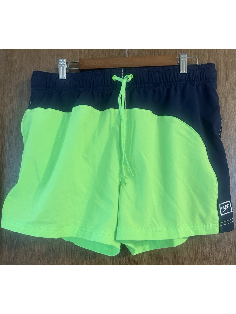 Speedo Mens XL lined swim trunks Bright Green & Black 3.5" inseam pockets